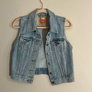 Levi’s Denim Vest Size Small